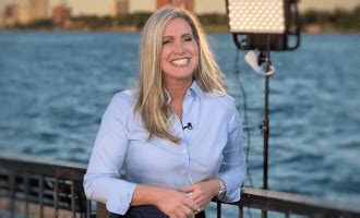Kim Adams Biography and Wikipedia Kim Adams is an American Emmy Award-winning meteorologist and weather forecaster currently serving as a meteorologist at WDIV Channel 4 based in Detroit, Michigan. . Kim adams height